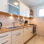 Klara Apartman